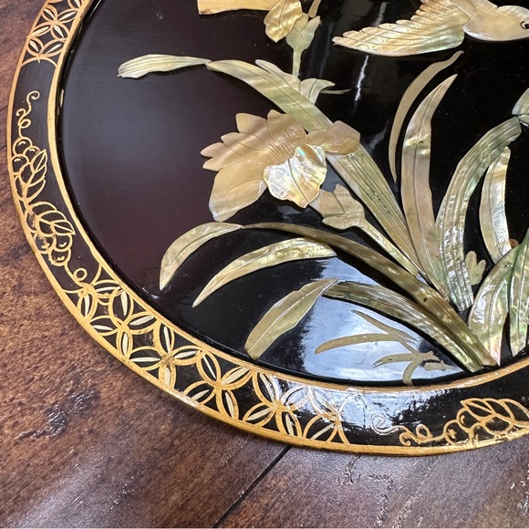 1950s Chinoiserie Black Lacquer Mother of Pearl Wall Art 10” Birds and Flowers - Picture 5 of 6